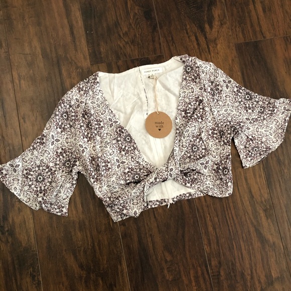 Honey Punch Front Twist Crop Top - Picture 4 of 11